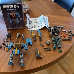 JOYTOY Lot: North 04 Armed Attack Mecha, Warhammer 40k, Legionary Flamer